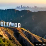 로스앤젤레스 유명 관광지 - Photorealistic sunrise view of the Hollywood Sign on the rugged green hills of Los Angeles, seen fro...